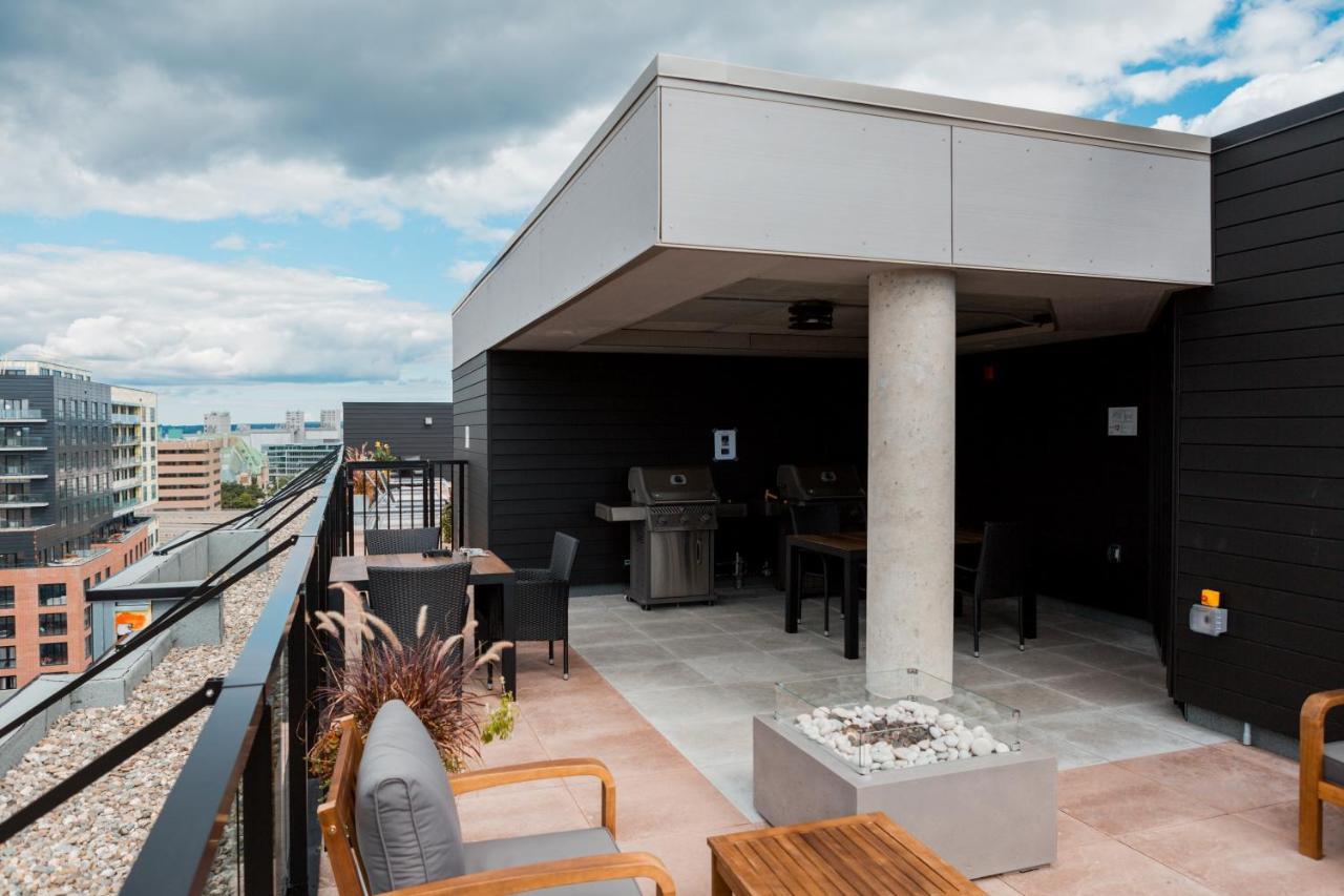 Condo Mid-Century Modern Style - Pool/Terrace Quebec City Ngoại thất bức ảnh